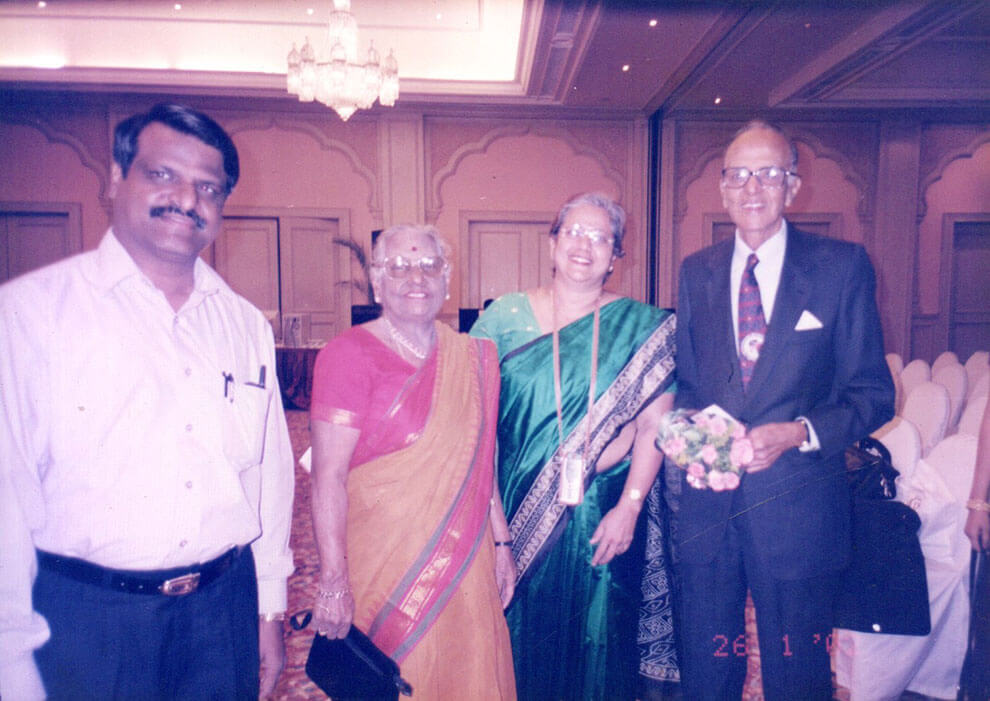 Dr. Prithika Chary with Prof. B. Ramamurthi & Mrs. Indira Ramamurthi